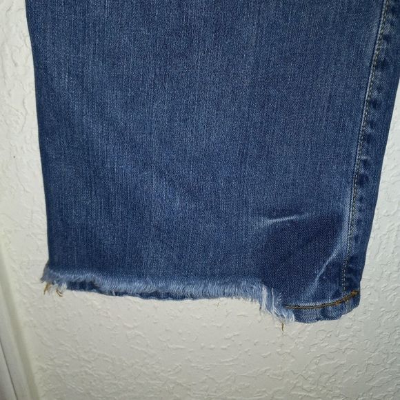 LUCKY BRAND BUTTON FLY JEANS - Picture 8 of 15